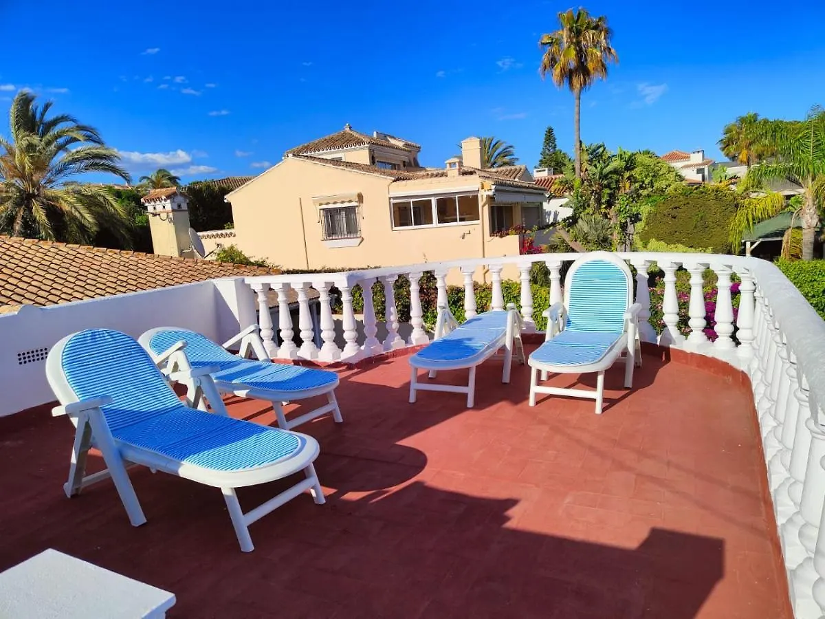 Villa Marbesa 200 M From The Sea!!! Marbella Spain